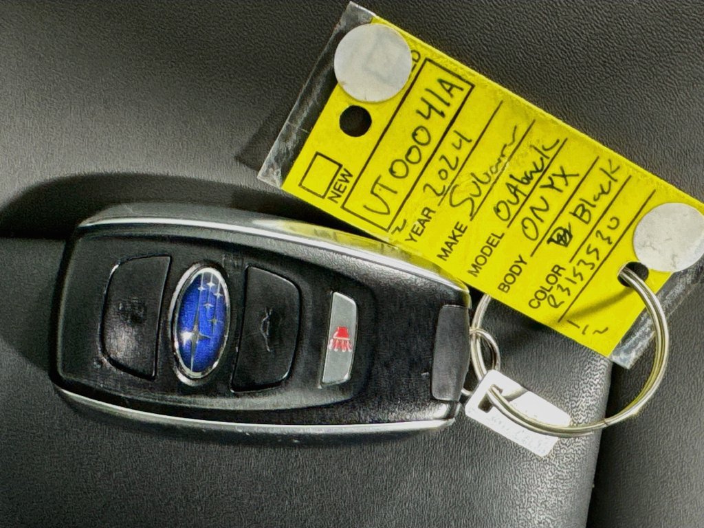 Used 2024 Subaru Outback Onyx Edition AWD/4WD image 38