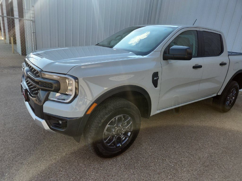 New 2026 Ford Ranger XLT w/ FX4 Off-Road Package AWD/4WD image 4