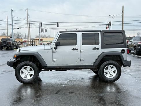 Used 2018 Jeep Wrangler Unlimited Sport w/ Connectivity Group image 6