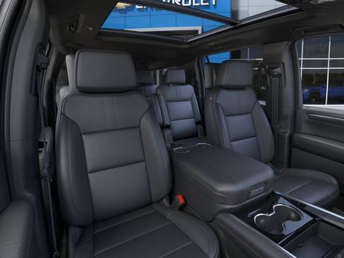 New 2026 Chevrolet Suburban RST w/ Advanced Technology Package AWD/4WD image 17