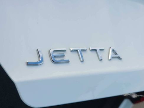 Used 2024 Volkswagen Jetta SE FWD image 30