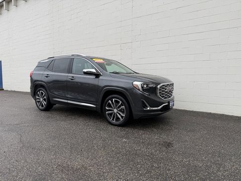 Used 2019 GMC Terrain Denali w/ Advanced Safety Package image 4