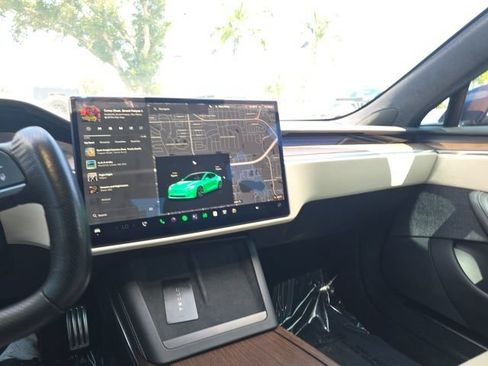 Used 2021 Tesla Model S Plaid AWD/4WD image 19