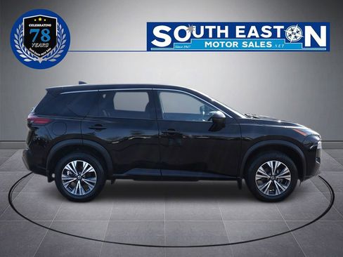 Used 2021 Nissan Rogue SV image 8