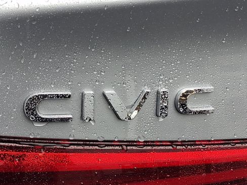 Used 2023 Honda Civic Sport image 23