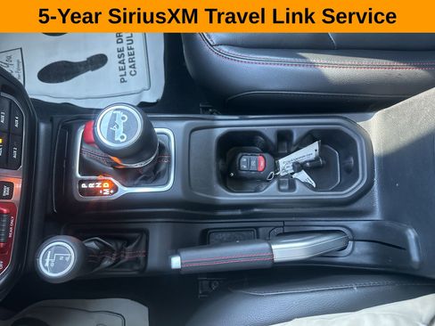 Used 2018 Jeep Wrangler Unlimited Rubicon AWD/4WD image 36