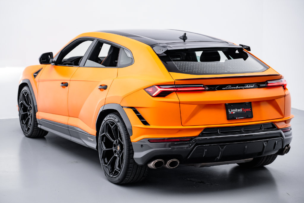 Used 2023 Lamborghini Urus Performante AWD/4WD image 29