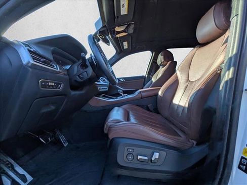 Used 2019 BMW X5 xDrive40i w/ M Sport Package image 14