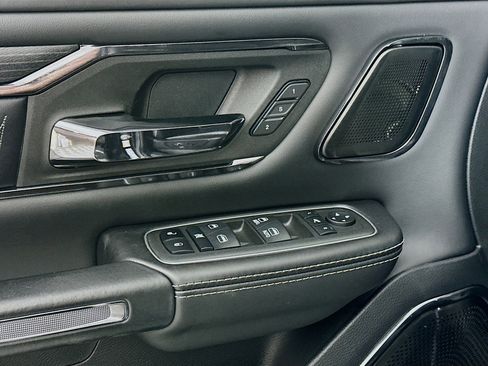 Used 2023 RAM 1500 Limited image 15