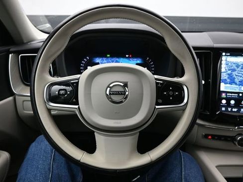 Used 2023 Volvo XC60 B5 Plus w/ Climate Package AWD/4WD image 24