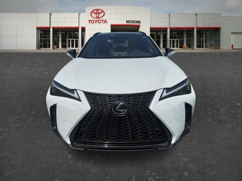Used 2023 Lexus UX 250h F Sport FWD image 2