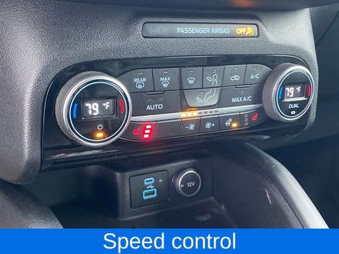 Used 2021 Ford Escape Titanium image 12