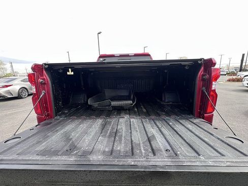 Used 2022 Chevrolet Silverado 1500 High Country image 24