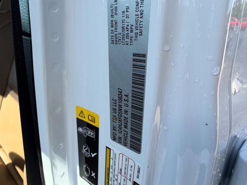 Used 2022 Jeep Wrangler Unlimited Rubicon w/ Cold Weather Group AWD/4WD image 22