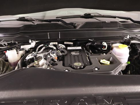 Used 2025 RAM 2500 Tradesman AWD/4WD image 19