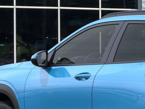 New 2026 Chevrolet Trax LT w/ Driver Confidence Package FWD image 12