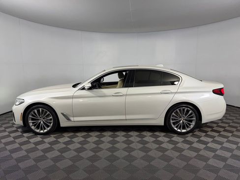Used 2023 BMW 530i w/ Convenience Package image 8