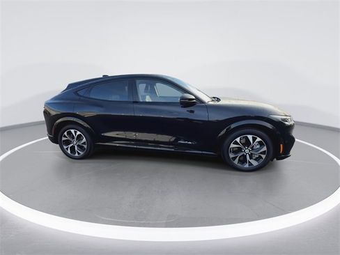 Used 2021 Ford Mustang Mach-E Premium image 9