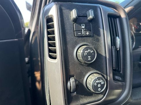 Used 2018 GMC Sierra 1500 SLT AWD/4WD image 6