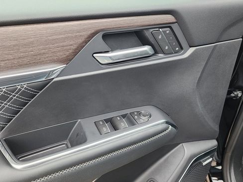 New 2026 GMC Acadia Denali image 14