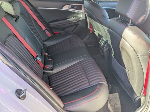 Used 2023 Genesis G70 2.0T w/ Sport Prestige Package image 30