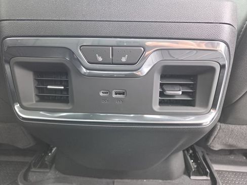 New 2026 Chevrolet Silverado 1500 High Country AWD/4WD image 18