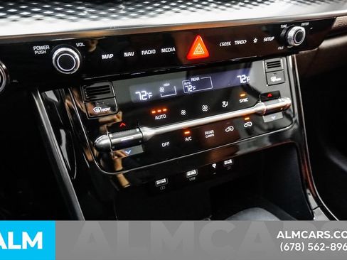 Used 2022 Kia Carnival SX Prestige FWD image 41
