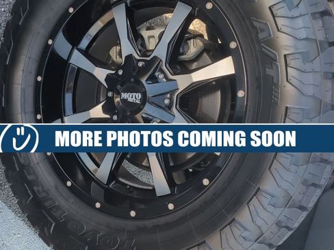 Used 2017 Ford F150 Lariat AWD/4WD image 9