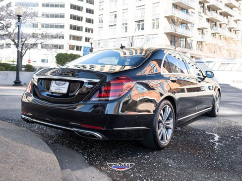 Used 2019 Mercedes-Benz S 560 Sedan w/ Premium Package image 7