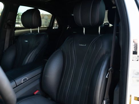 Used 2014 Mercedes-Benz S 63 AMG 4MATIC Sedan image 12