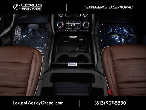 Used 2023 GMC Yukon Denali Ultimate AWD/4WD image 18