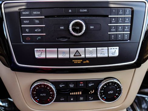 Used 2017 Mercedes-Benz GLS 450 4MATIC image 20