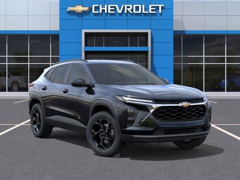 New 2026 Chevrolet Trax LT w/ Driver Confidence Package FWD image 7