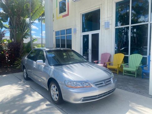 Used 2001 Honda Accord EX image 2