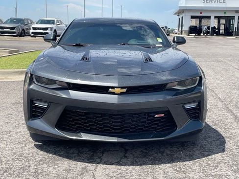 Used 2018 Chevrolet Camaro SS RWD image 2