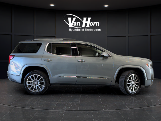 Used 2023 GMC Acadia Denali w/ Denali Technology Package AWD/4WD image 8