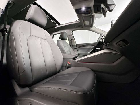 New 2025 Audi Q5 Premium image 26