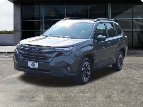 Used 2026 Subaru Forester Premium AWD/4WD image 6