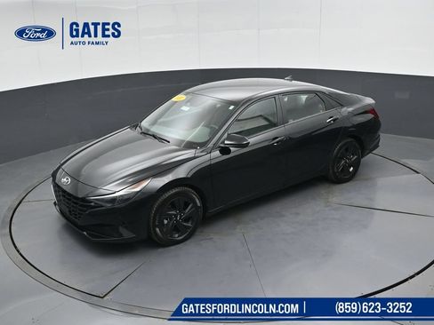 Used 2022 Hyundai Elantra SEL w/ Convenience Package FWD image 45