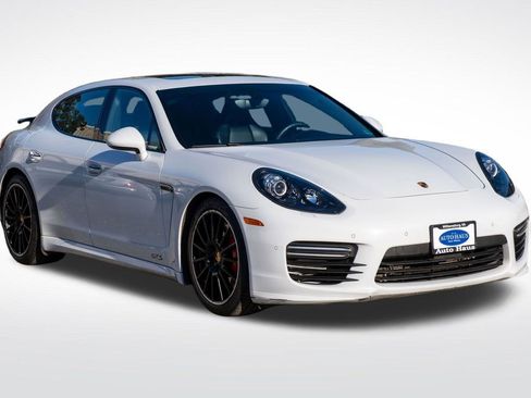 Used 2016 Porsche Panamera GTS image 8