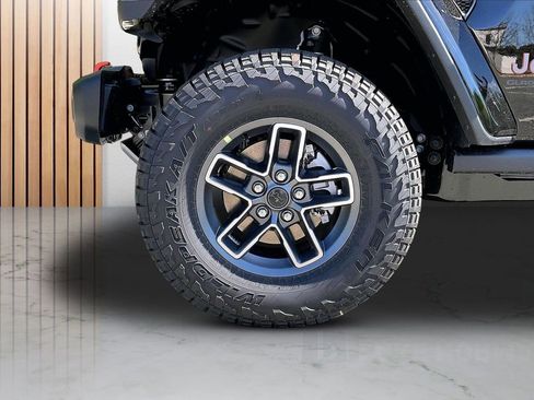 New 2026 Jeep Gladiator Mojave AWD/4WD image 31