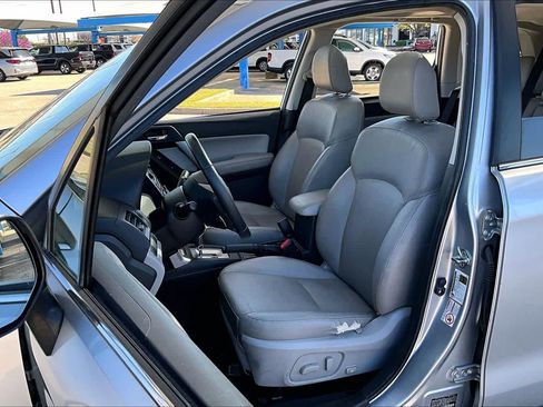 Used 2014 Subaru Forester 2.5i Limited w/ Popular Package #2 image 8