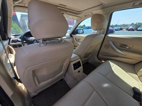 Used 2014 BMW 320i xDrive Sedan AWD/4WD image 12