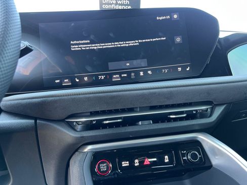 New 2025 Audi SQ5 Premium Plus image 21