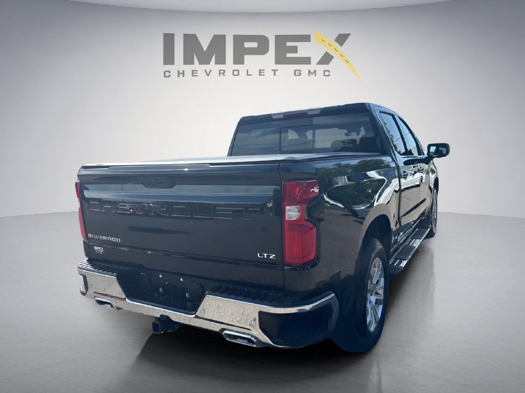 Used 2025 Chevrolet Silverado 1500 LTZ w/ Z71 Off-Road Package AWD/4WD image 4