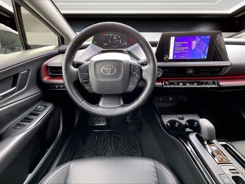 Used 2023 Toyota Prius Prime image 5