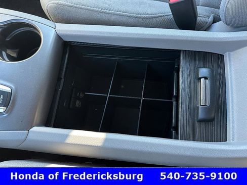 Used 2021 Honda Pilot EX image 23
