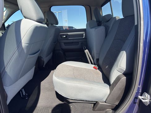 Used 2019 RAM 1500 Big Horn AWD/4WD image 11