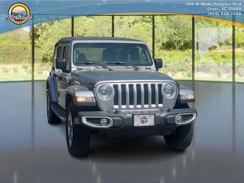 Used 2019 Jeep Wrangler Unlimited Sahara image 3