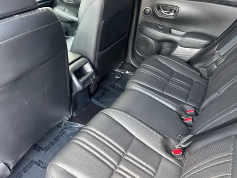 Used 2023 Honda HR-V EX-L image 13